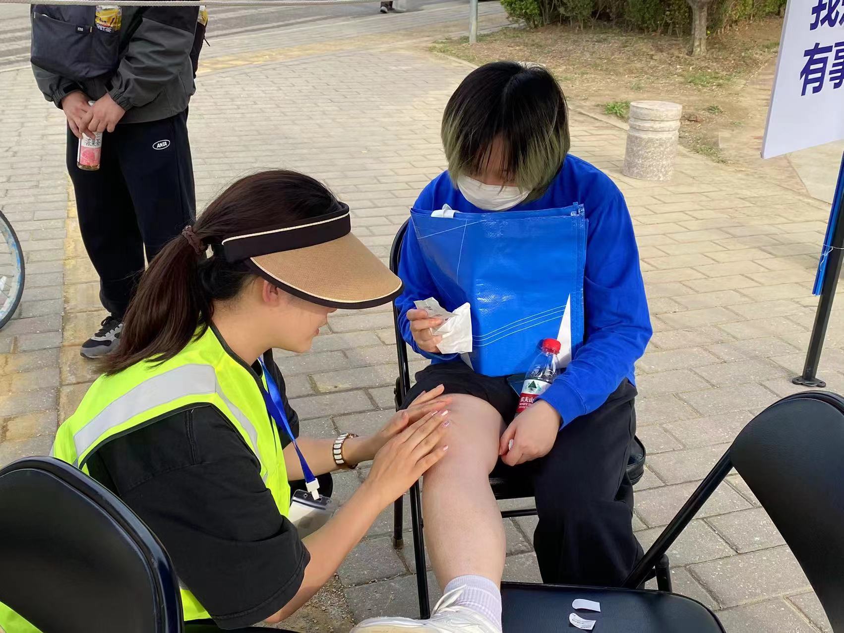 尊龙凯时控股圆满完成 2024年北京车展外围效劳包管事情